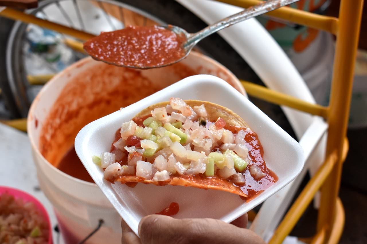 Tostada de salsa con cuerito (De Pepito) –  – Tienda en  linea de productos originarios de Jerez, Zacatecas, MX.